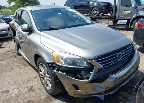 2016 Volvo Xc60 T5 Drive-E Premier из США, поврежденный, VIN YV440MDK9G2787207